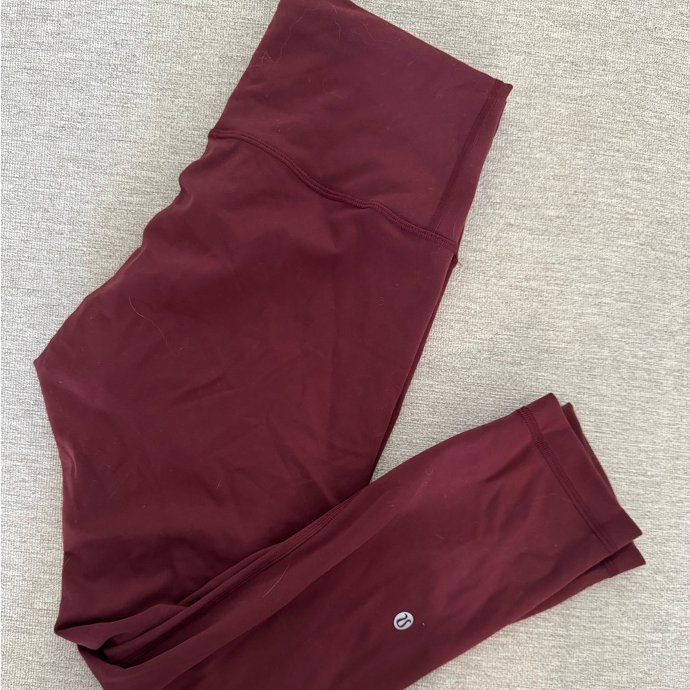 Lululemon Wunder Train Size 8 - high rise 23” inseam